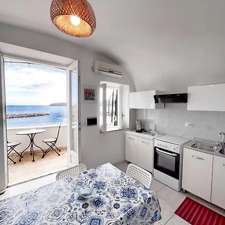 Calilla House By Reserve * Procida