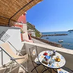 Calilla House By Reserve شقة